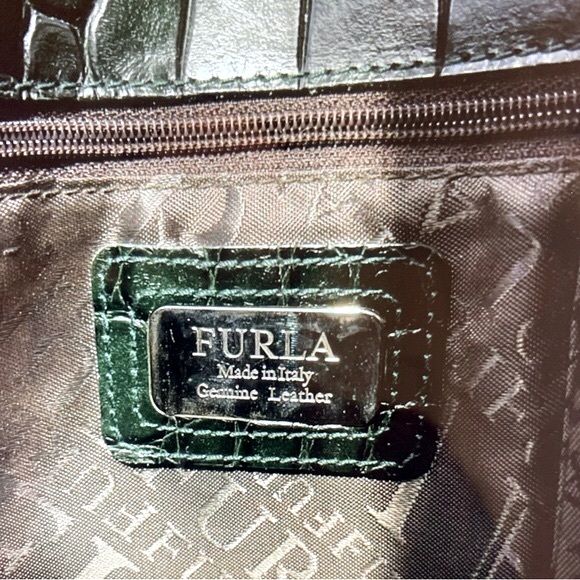 FURLA Dark Green Croc Embossed Tote Handle Bag - As New! - Picture 4 of 8